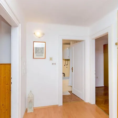 Apartment Diost